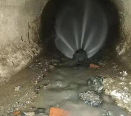 长丰镇市政管道清淤